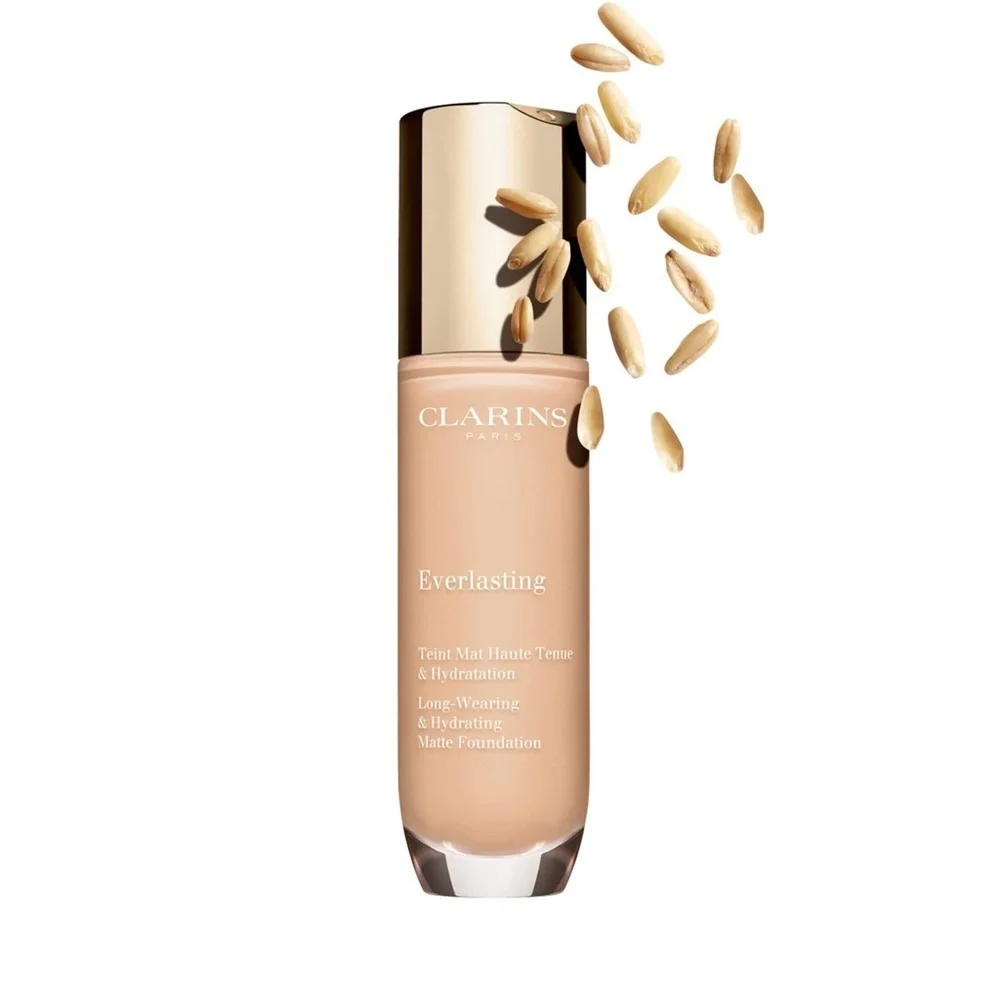 Clarins Everlasting Foundation – Shade 100C Lily - Brand New In Box 🎀